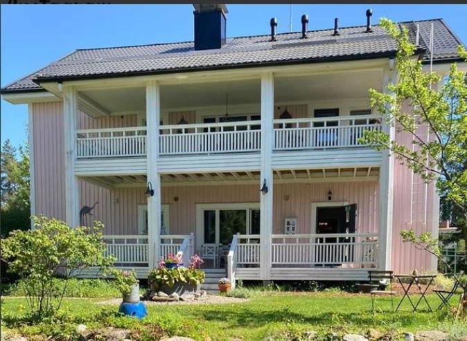 Wanha Neuvola Guesthouse ปิเอกซามากิ ภายนอก รูปภาพ